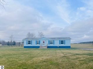 5479 N Mission Rd, Rosebush, MI 48878