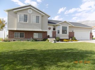2776 W 3975 N, Farr West, UT 84404