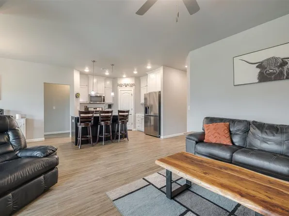 1301 NW 12th St, Newcastle, OK 73065