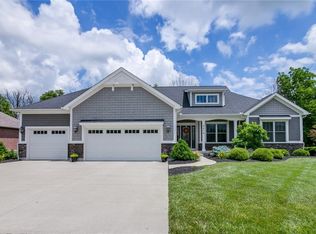 2878 Stonebridge Dr, Troy, OH 45373