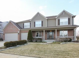 1648 Cypress Pointe Dr, Vernon Hills, IL 60061