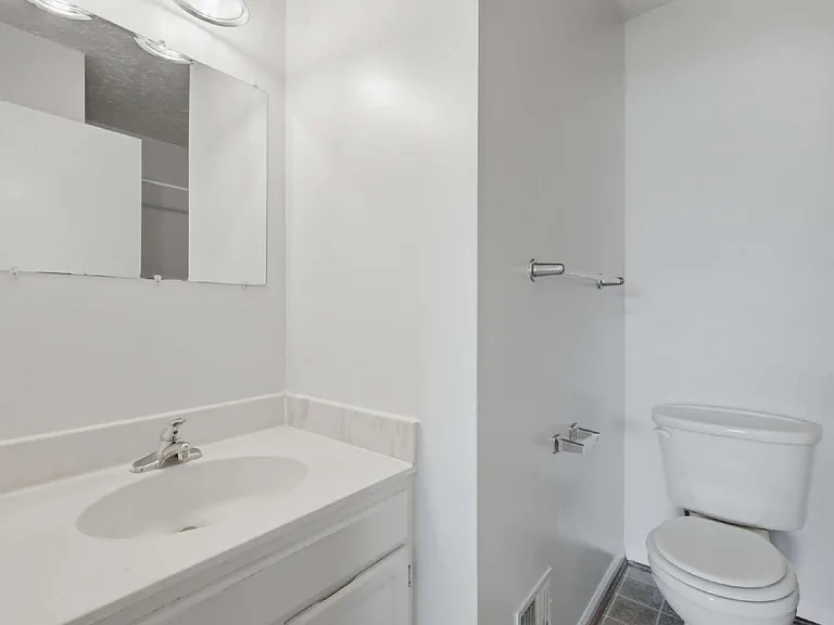 8635 Reinecke Ct — Photo 17