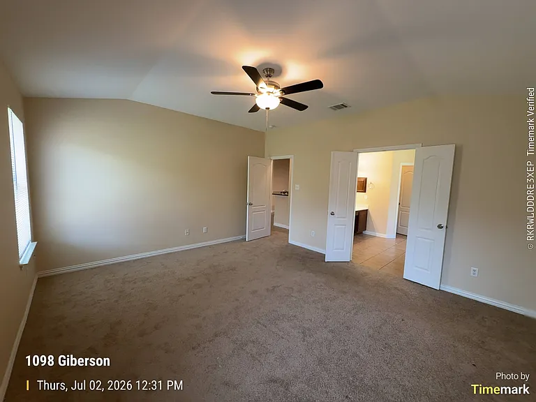 1098 Giberson Way — Photo 11