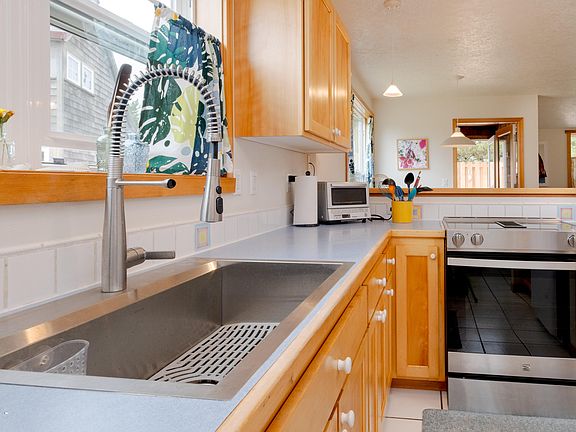 5th image of 5785 Barefoot Ln