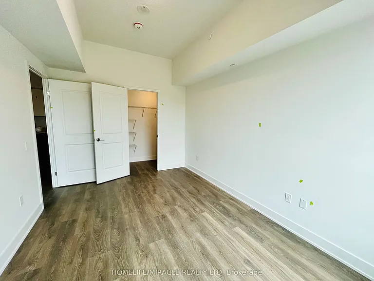 202 Burnhamthorpe Rd E #204 — Photo 6