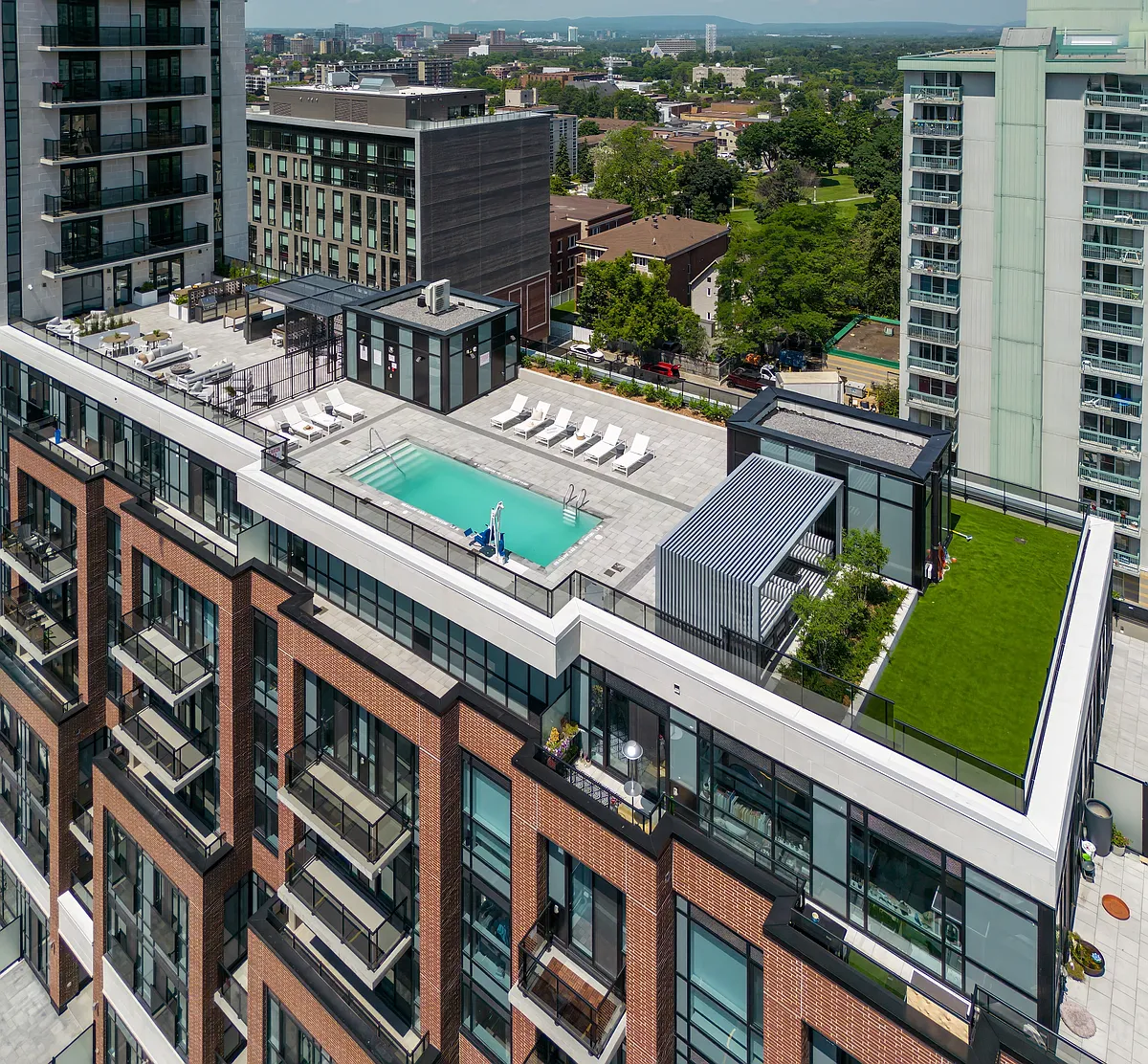 Building Photo - 560 Rideau St