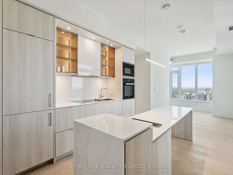 11 Yorkville Ave #4302 — Photo 5