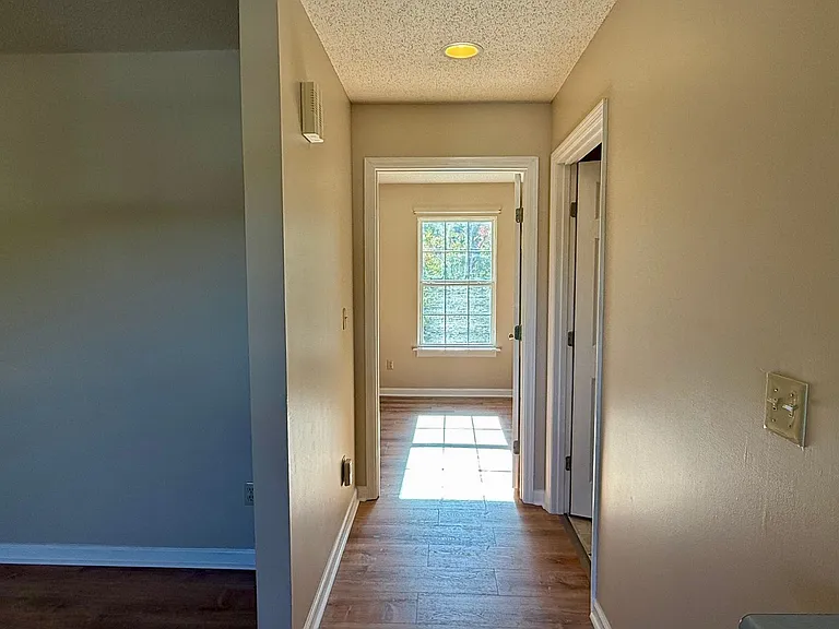 139 Honeycutt St — Photo 7