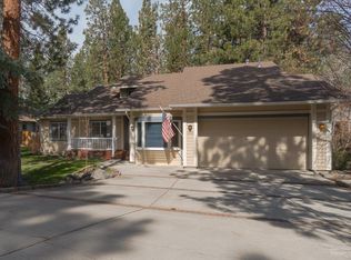 1868 NW Newport Hills Dr, Bend, OR 97703