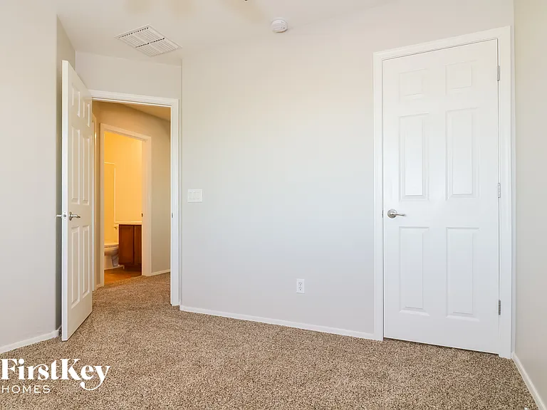 10323 W Via Del Sol #383 — Photo 12