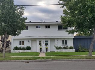 297 16th Pl APT B, Costa Mesa, CA 92627