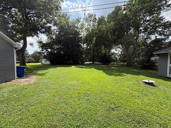 4th image of 35 Hertzler Rd