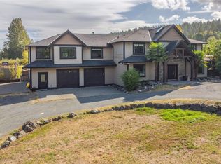2466 Summerset Rd, Nanaimo, BC V9P9E4