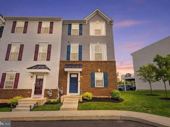115 Dragon Dr, Lansdale, PA 19446