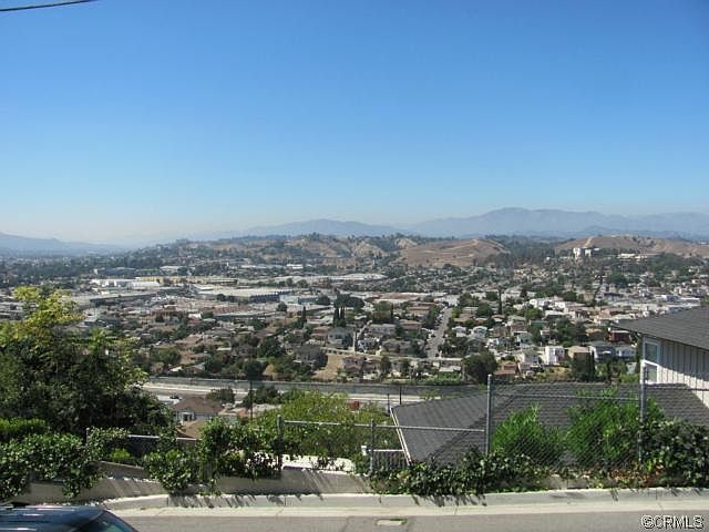 2nd image of 3804 Dwiggins St