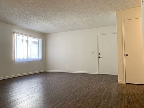 3rd image of 1012 E Acacia Ave APT 214