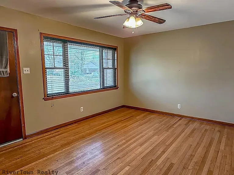 2644 Courtney Dr — Photo 15