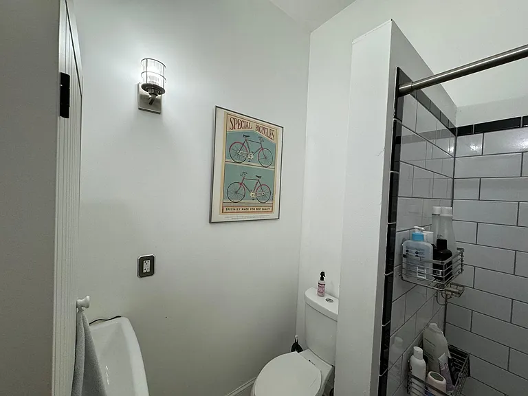 823 Randolph St NW #2 — Photo 8