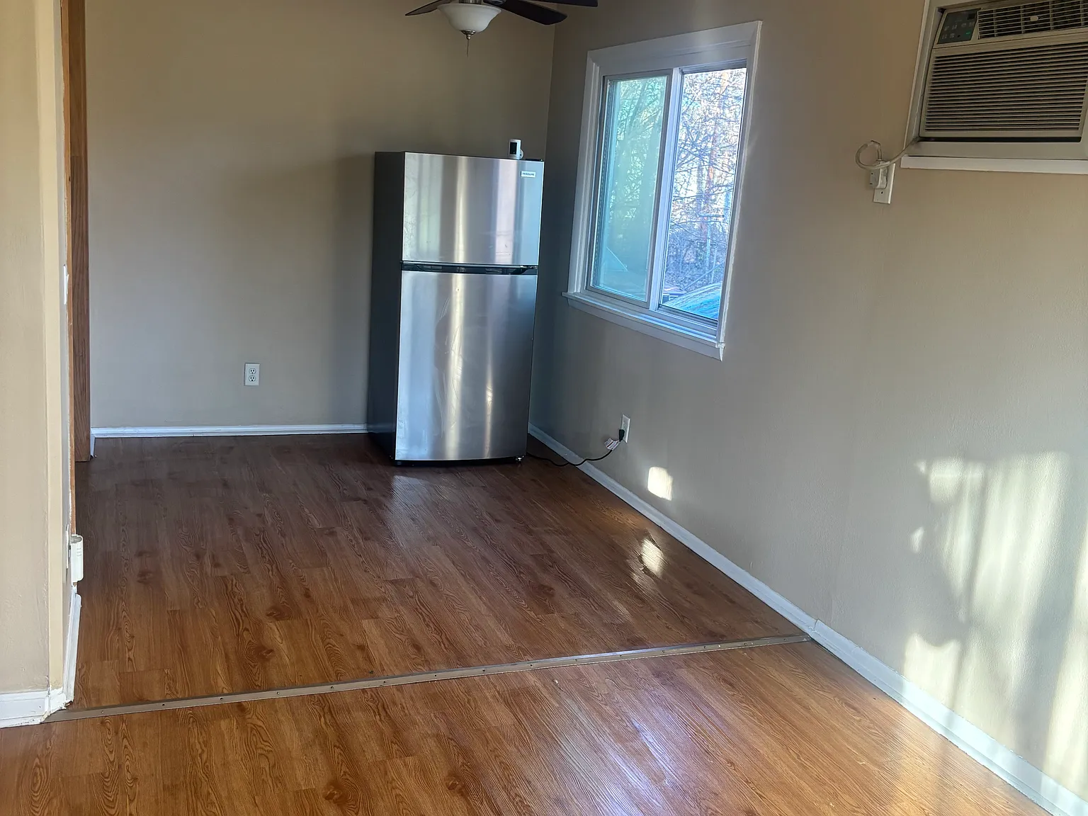 2109 Hillview RD — Photo 4