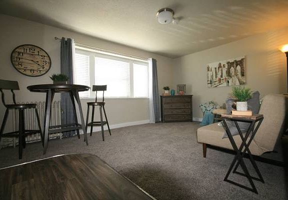 3rd image of 1224 Yakima Ave APT 209