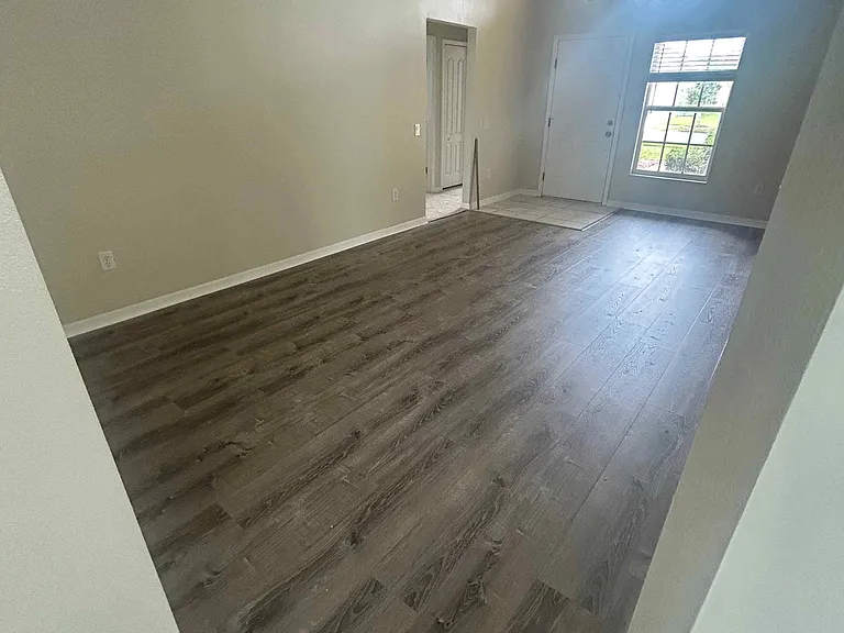 Wrencrest Dr — Photo 15
