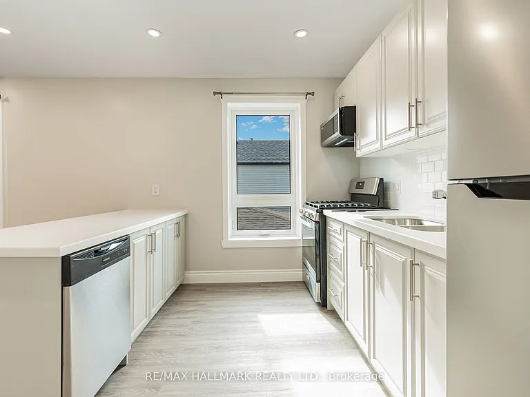 291 Emerald St N #2 — Photo 8