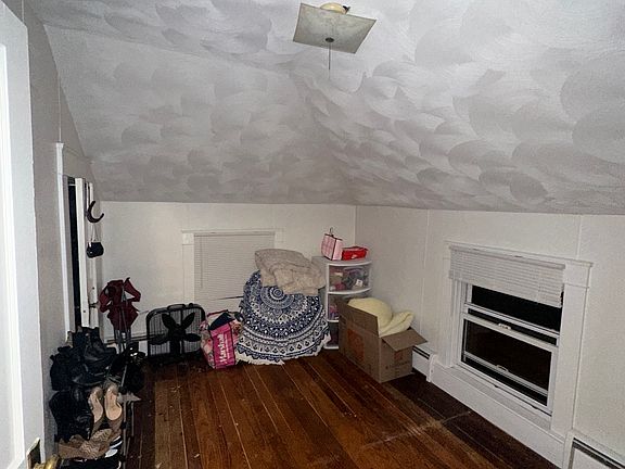 5th image of 98 Steere Farm Rd