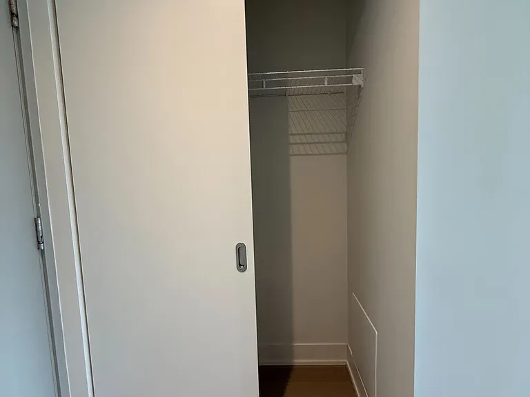 322 Dupont St #301 — Photo 3