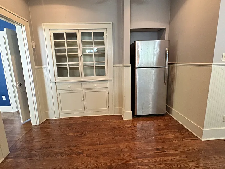 100 Linwood Ct — Photo 3