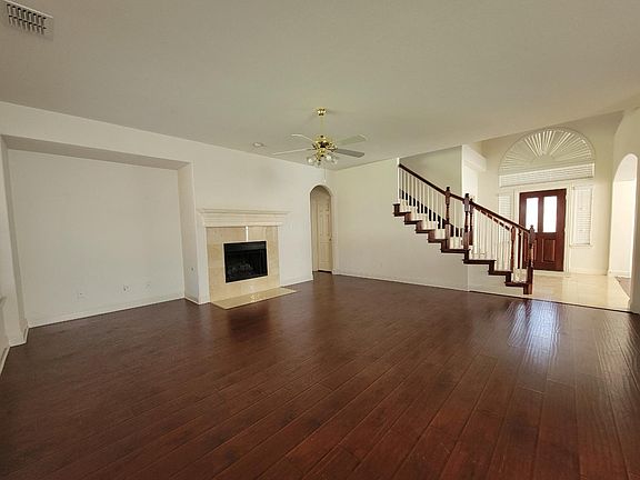 4th image of 1806 Red Cedar Trl