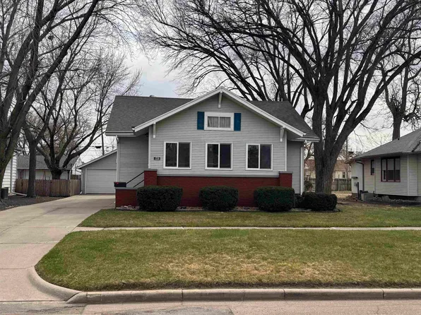 1729 W 4th St, Hastings, NE 68901