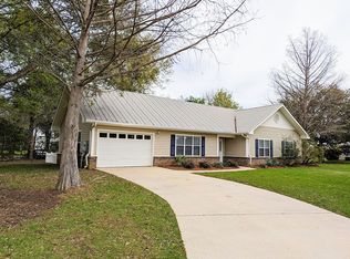 208 Summerfield Ct, Foley, AL 36535