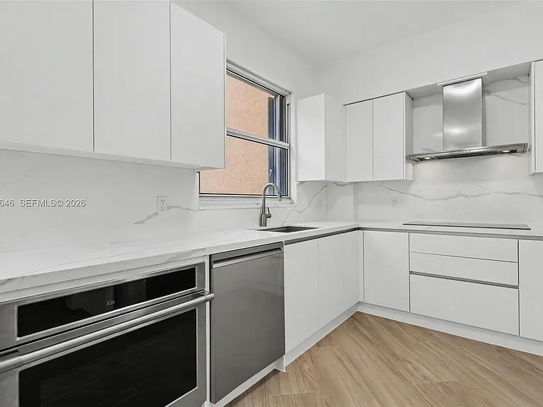 731 Crandon Blvd #208 — Photo 19