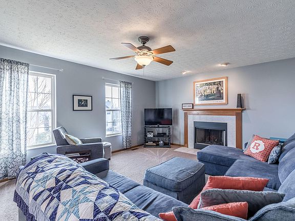 5th image of 407 Kingston Cir