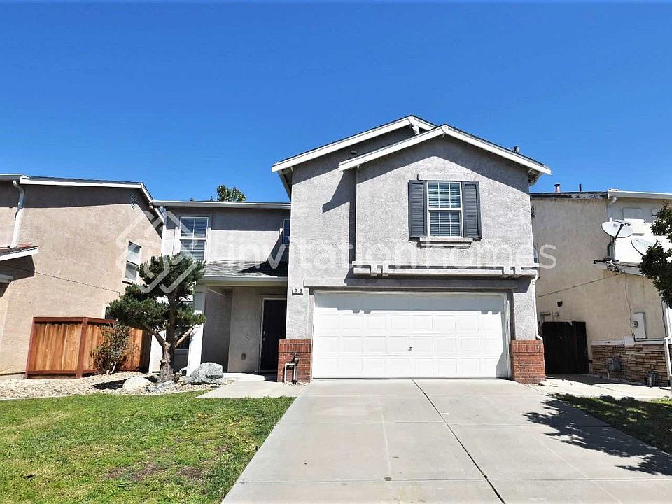1st image of 38 Dawn Rose Way