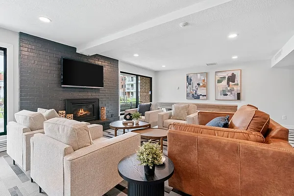 Shelard Village Apartments — Photo 31