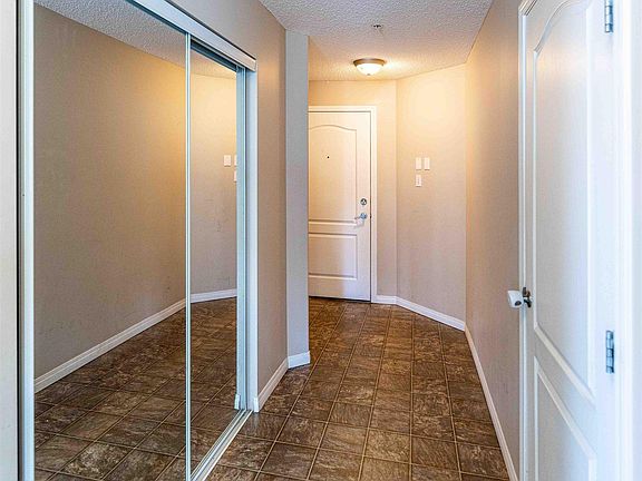 5th image of 7327 S Terwillegar Dr #7224