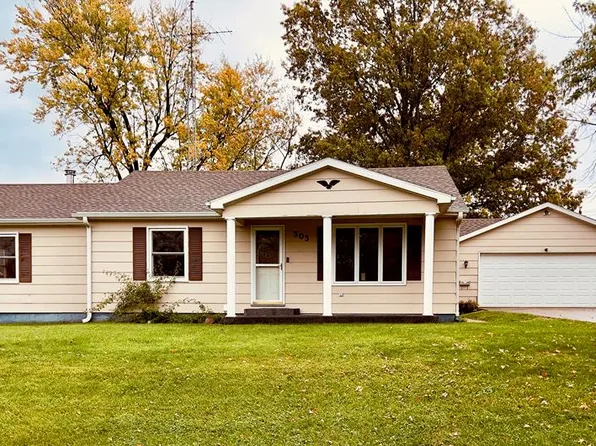 303 Walnut St, Bucklin, MO 64631