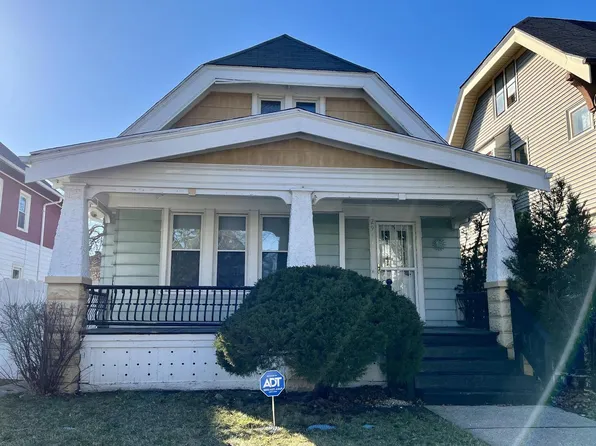 2911 North 40th STREET, Milwaukee, WI 53210
