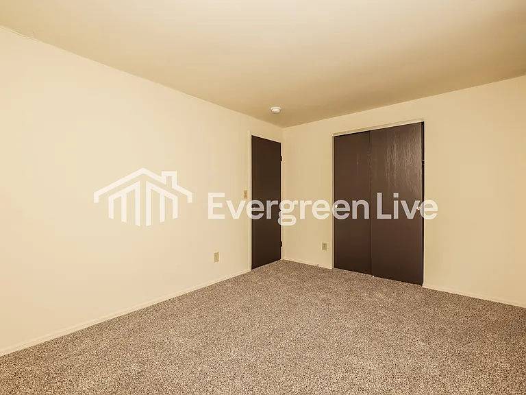 7975 Mount Hood — Photo 13