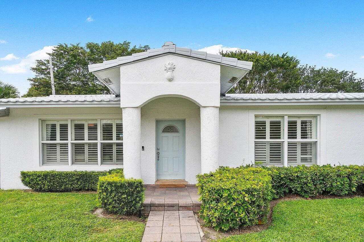 3 bed, 3.0 bath, 1444 sqft, $6,000 — Photo 1