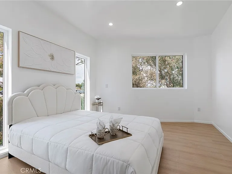 2517 Alsace Ave — Photo 16