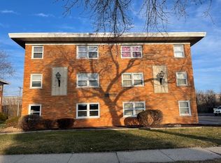 10811 S Lloyd Dr APT 1, Worth, IL 60482
