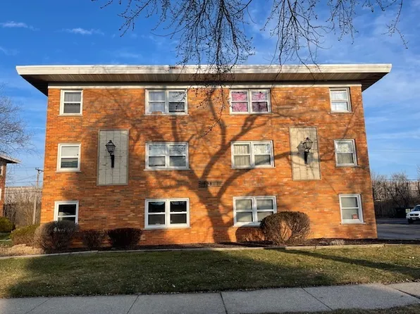 10811 S Lloyd Dr APT 1, Worth, IL 60482