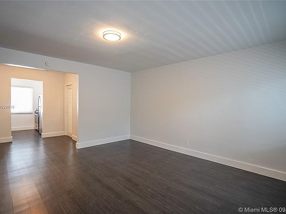 3rd image of 7311 Byron Ave APT 14