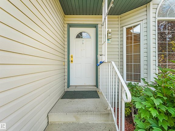 3rd image of 16206 84th St NW