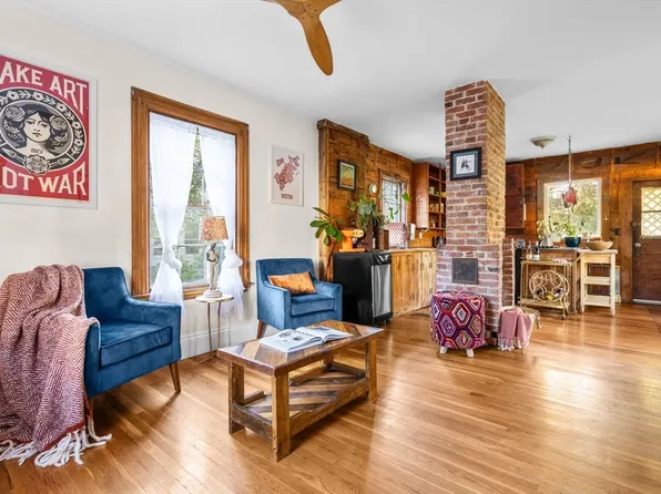 9 Shurland St, Boston, MA 02130