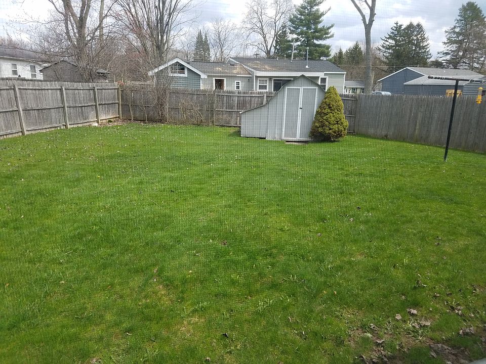 2nd image of 230 Blanchard Blvd