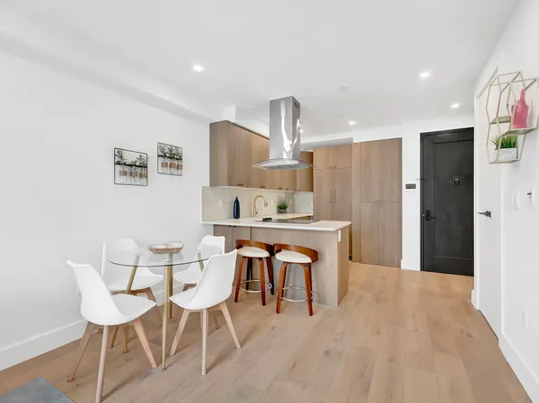 156 Tompkins Avenue image 5 of 14