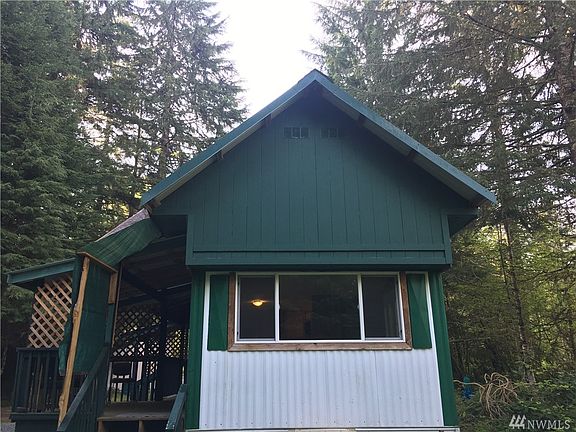 2nd image of 113 Rainier Pl